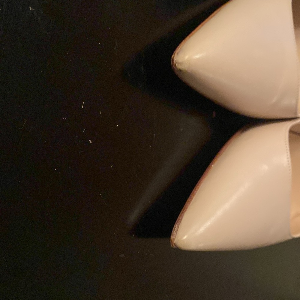 Manolo Blahnik Taupe 3" Pumps - Picture 5 of 9